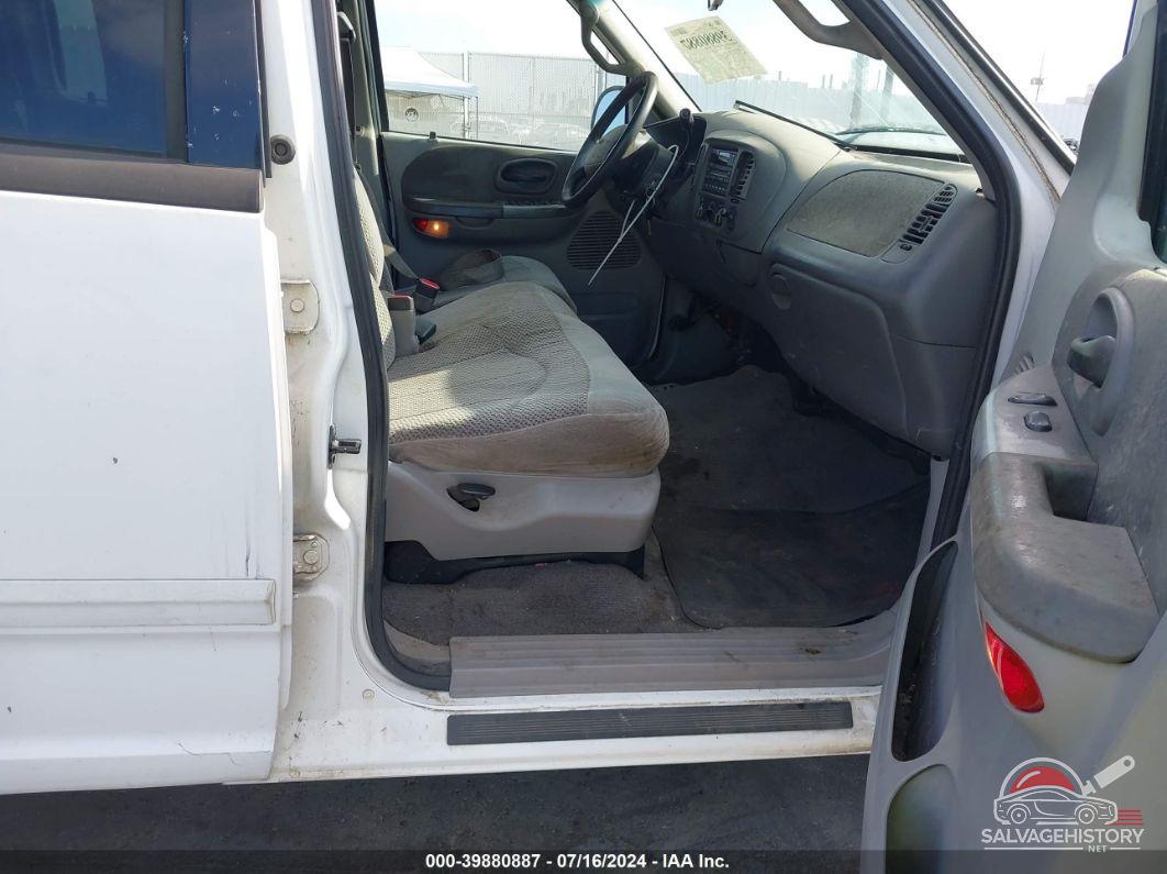 1FTRW07W21KE02365 2001 FORD F-150 photo no. 5