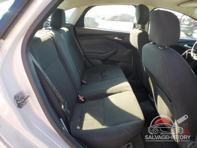 1FADP3FE6GL249158 2016 FORD FOCUS photo no. 10