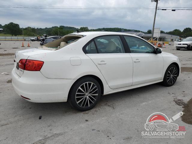 3VWLP7AJ6CM470315 2012 VOLKSWAGEN JETTA photo no. 3