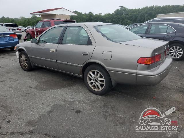 4T1BF28K3YU114602 2000 TOYOTA CAMRY photo no. 2