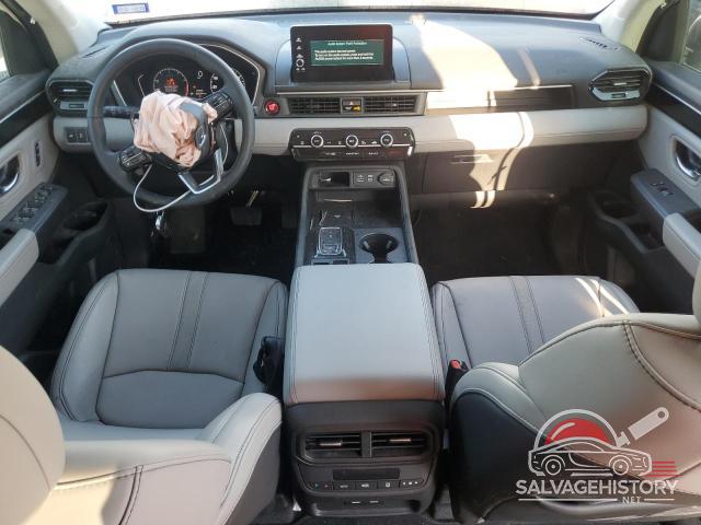 5FNYG2H41PB008086 2023 HONDA PILOT photo no. 8