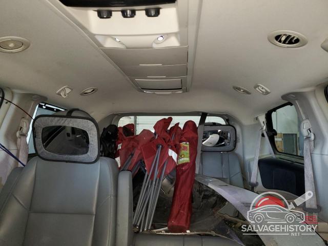 2V4RW3DG5BR625703 2011 VOLKSWAGEN ROUTAN photo no. 10