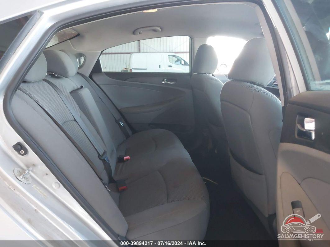 5NPEB4AC8BH104239 2011 HYUNDAI SONATA photo no. 8