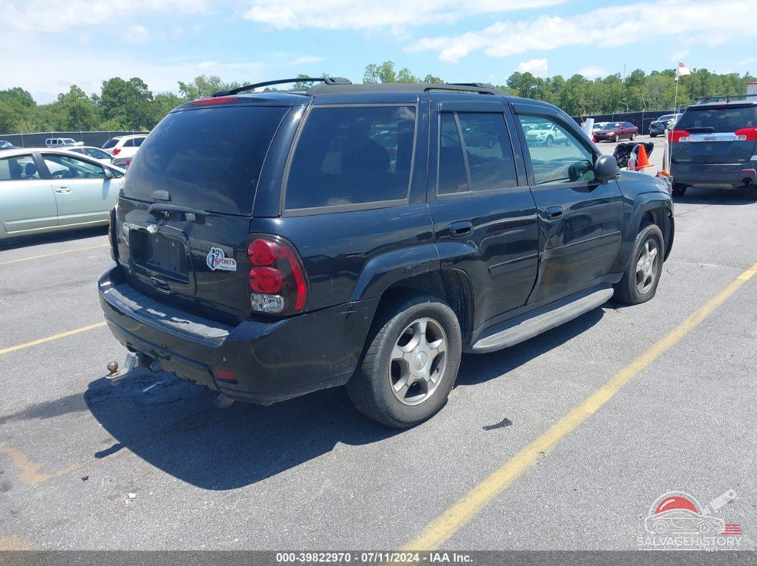 1GNDT13S682244366 2008 CHEVROLET TRAILBLAZER photo no. 4