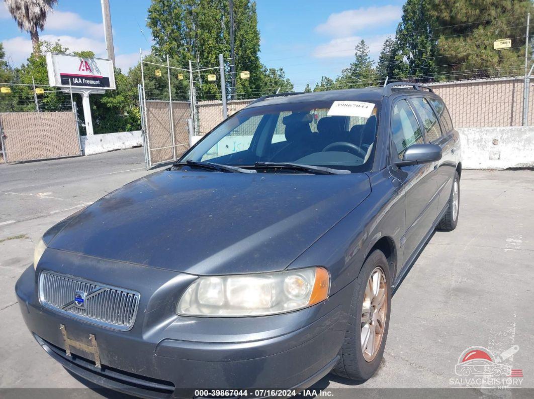 YV1SW640562540472 2006 VOLVO V70 photo no. 6