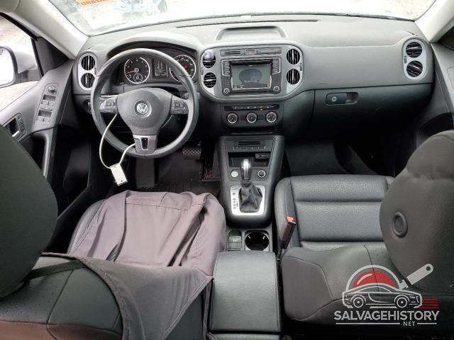 WVGSV7AX4HK021413 2017 VOLKSWAGEN TIGUAN photo no. 8