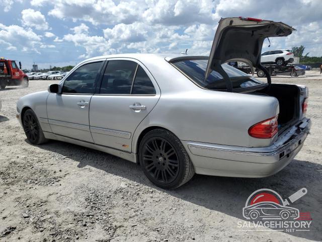 WDBJF65J91B220183 2001 MERCEDES-BENZ E-CLASS photo no. 2
