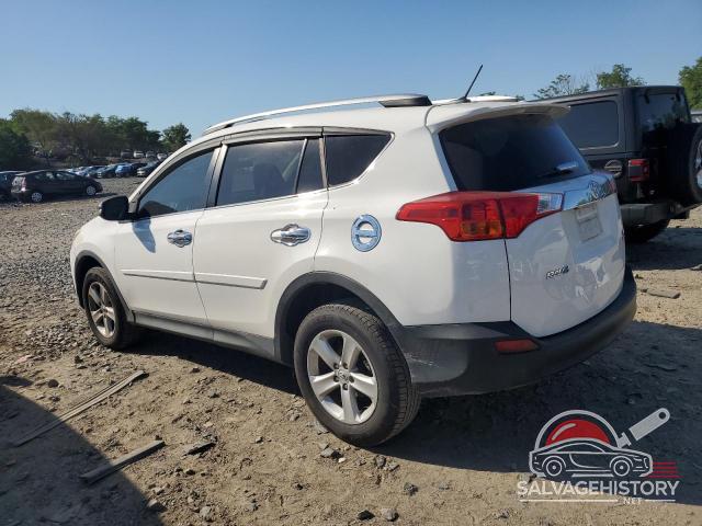 2T3RFREV8DW121505 2013 TOYOTA RAV4 photo no. 2