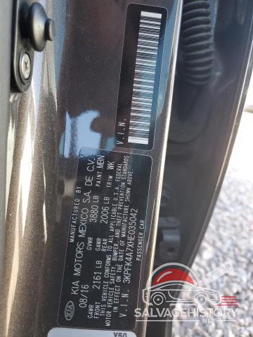 3KPFK4A7XHE035042 2017 KIA FORTE photo no. 12