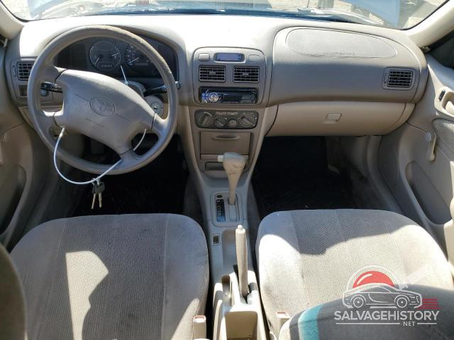 2T1BR12E22C575545 2002 TOYOTA COROLLA photo no. 8