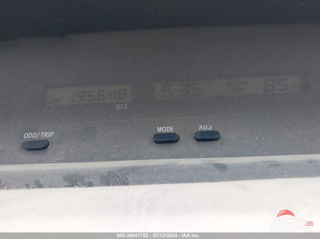 4T1BF28B52U264346 2002 TOYOTA AVALON photo no. 7