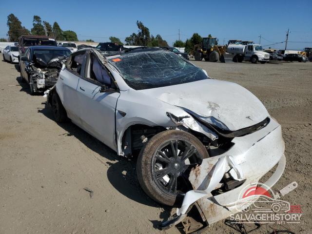 7SAYGDEE2PF922956 2023 TESLA MODEL Y photo no. 4