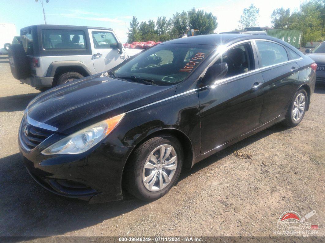 5NPEB4AC3DH510920 2013 HYUNDAI SONATA photo no. 2