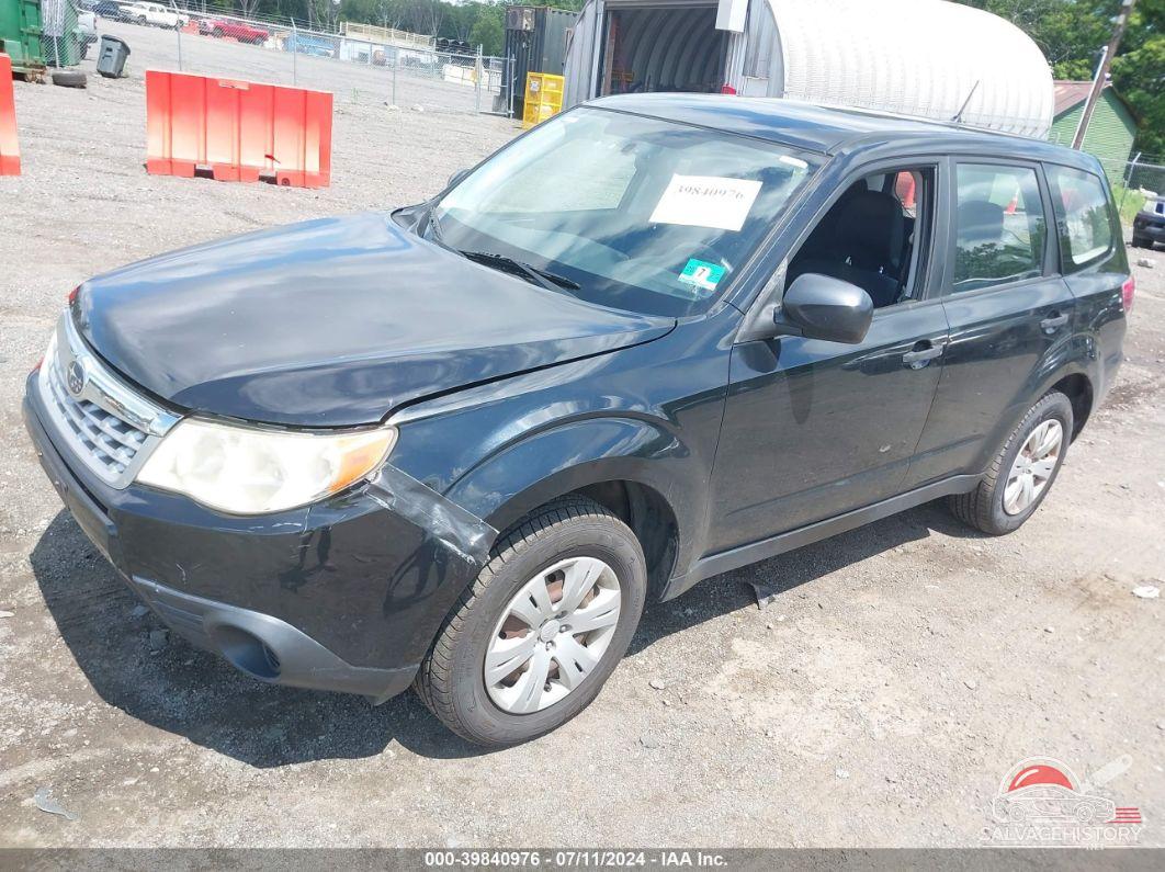 JF2SHBAC8CG463586 2012 SUBARU FORESTER photo no. 2