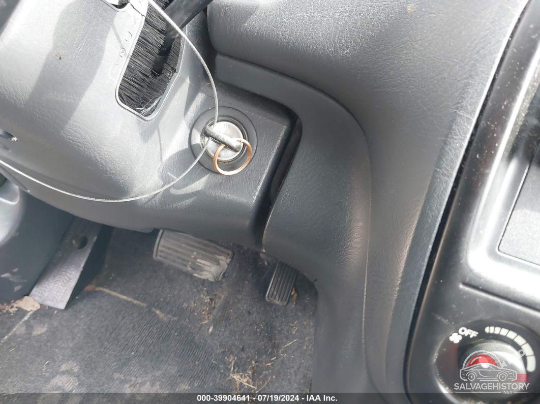 JHLRD28431C002942 2001 HONDA CR-V photo no. 11