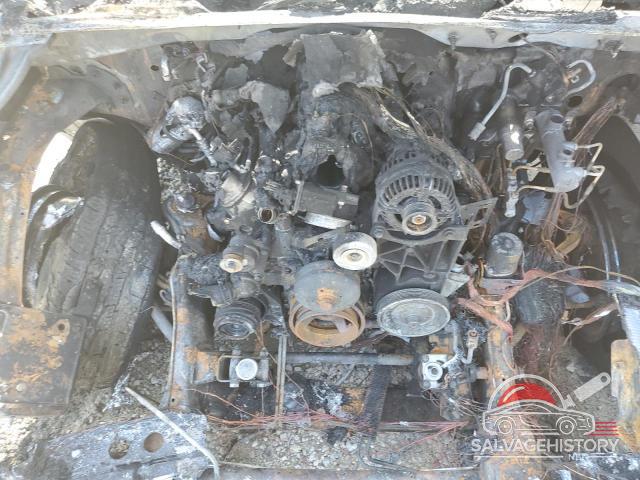 1GYEC63N55R228774 2005 CADILLAC ESCALADE photo no. 11