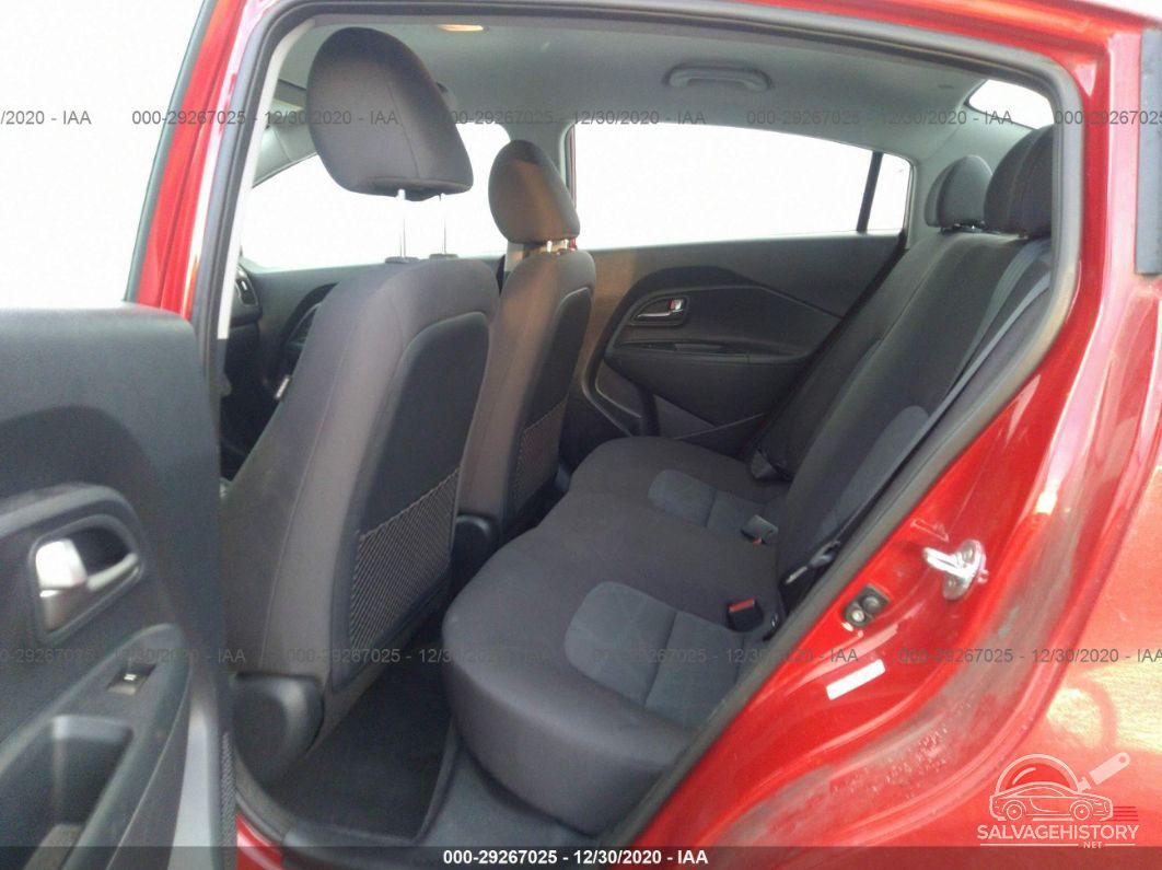 KNADM4A38H6006821 2017 KIA RIO photo no. 8