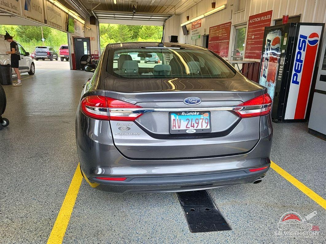 3FA6P0G7XJR278565 2018 FORD FUSION photo no. 4