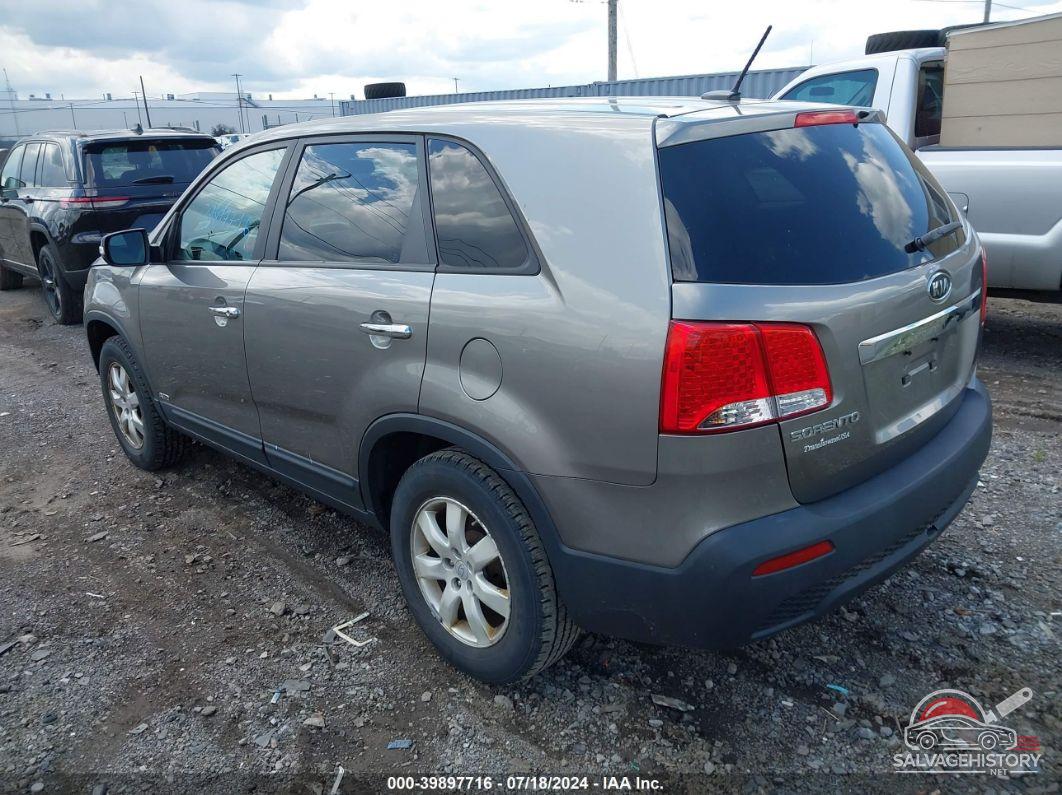5XYKTCA15BG025434 2011 KIA SORENTO photo no. 3