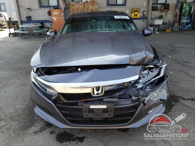 1HGCV1F4XJA075333 2018 HONDA ACCORD photo no. 5