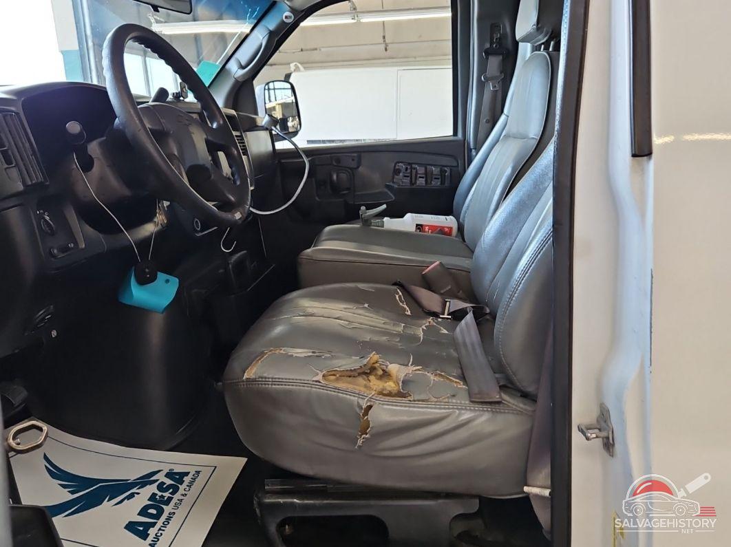 1GCGG25V061259732 2006 CHEVROLET EXPRESS photo no. 2
