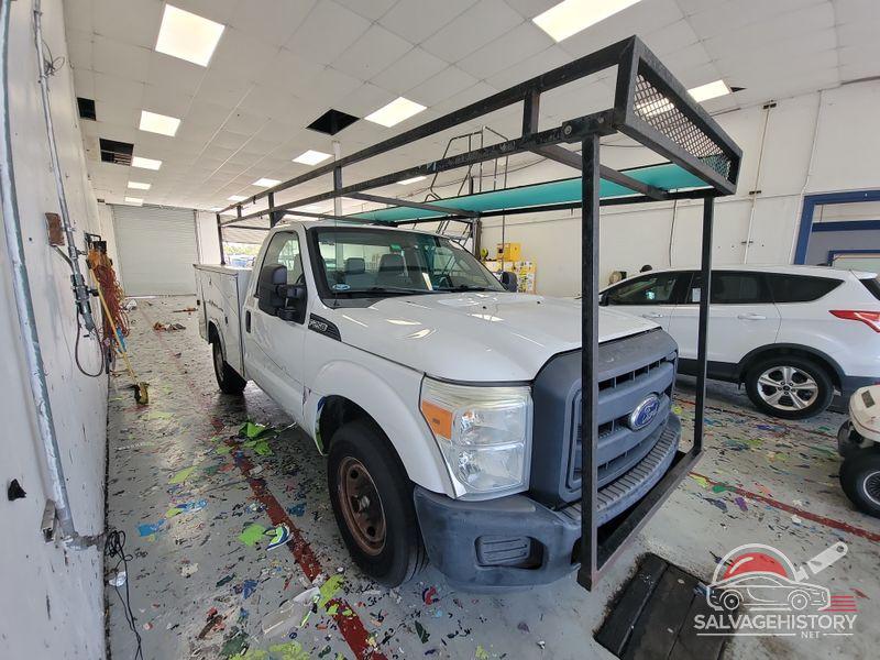 1FTBF2A6XFEB20003 2015 FORD F250 photo no. 2