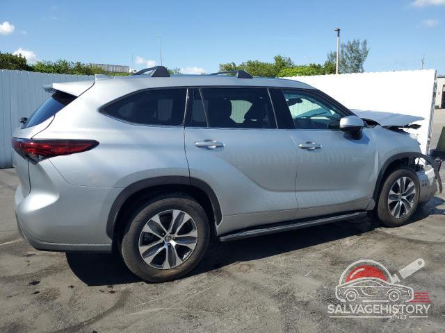 5TDGZRAH8MS521371 2021 TOYOTA HIGHLANDER photo no. 3