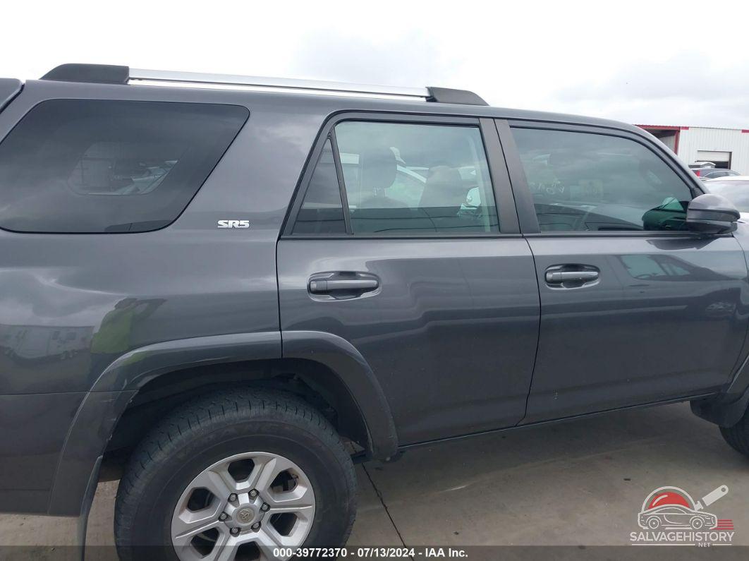 JTEMU5JR4M5880933 2021 TOYOTA 4RUNNER photo no. 8