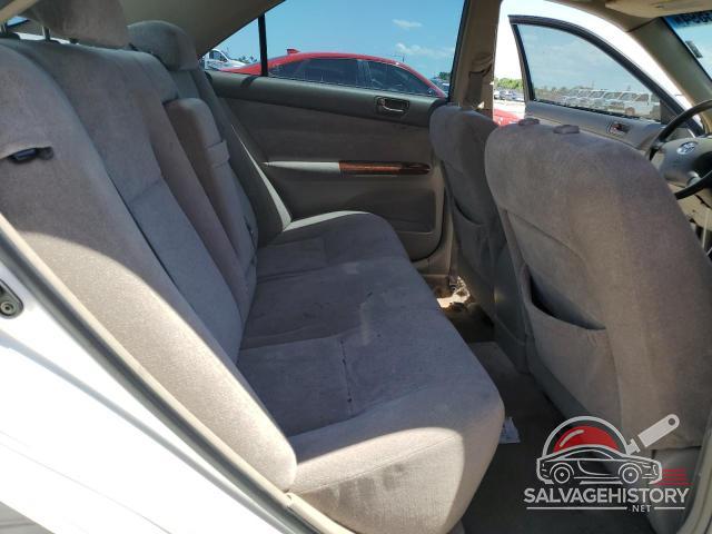 JTDBE32K240286868 2004 TOYOTA CAMRY photo no. 10