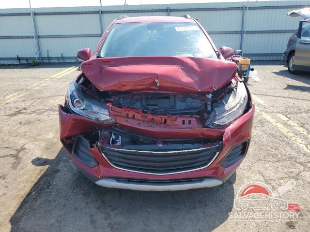 3GNCJPSB4JL409213 2018 CHEVROLET TRAX photo no. 5