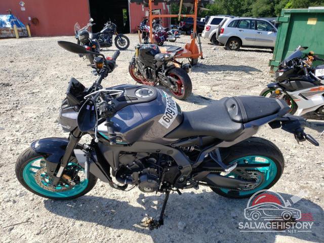 JYARN94E3RA000306 2024 YAMAHA MT09 photo no. 3