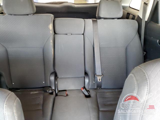 5XYPGDA57JG351818 2018 KIA SORENTO photo no. 10