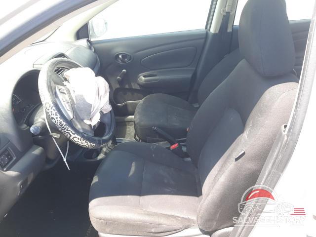 3N1CN7AP4JL839868 2018 NISSAN VERSA photo no. 7
