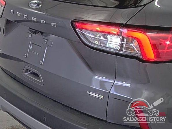 1FMCU9CZXMUA83334 2021 FORD ESCAPE photo no. 3