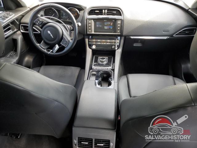 SADCJ2BN8HA096128 2017 JAGUAR F-PACE photo no. 8
