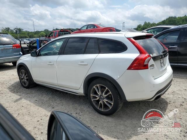 YV4612HK7G1003522 2016 VOLVO V60 photo no. 2