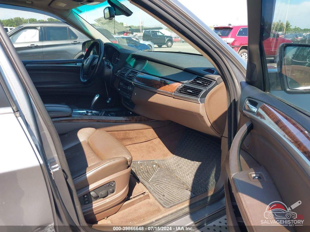 5UXFE83588L165286 2008 BMW X5 photo no. 5