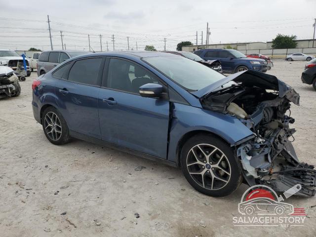 1FADP3H24JL302241 2018 FORD FOCUS photo no. 4