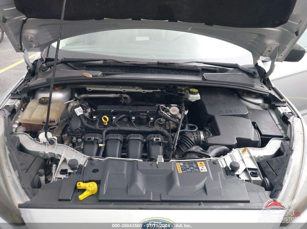 1FADP3K2XJL225075 2018 FORD FOCUS photo no. 10