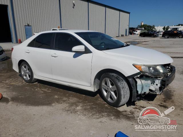 4T1BF1FK8EU833918 2014 TOYOTA CAMRY photo no. 4