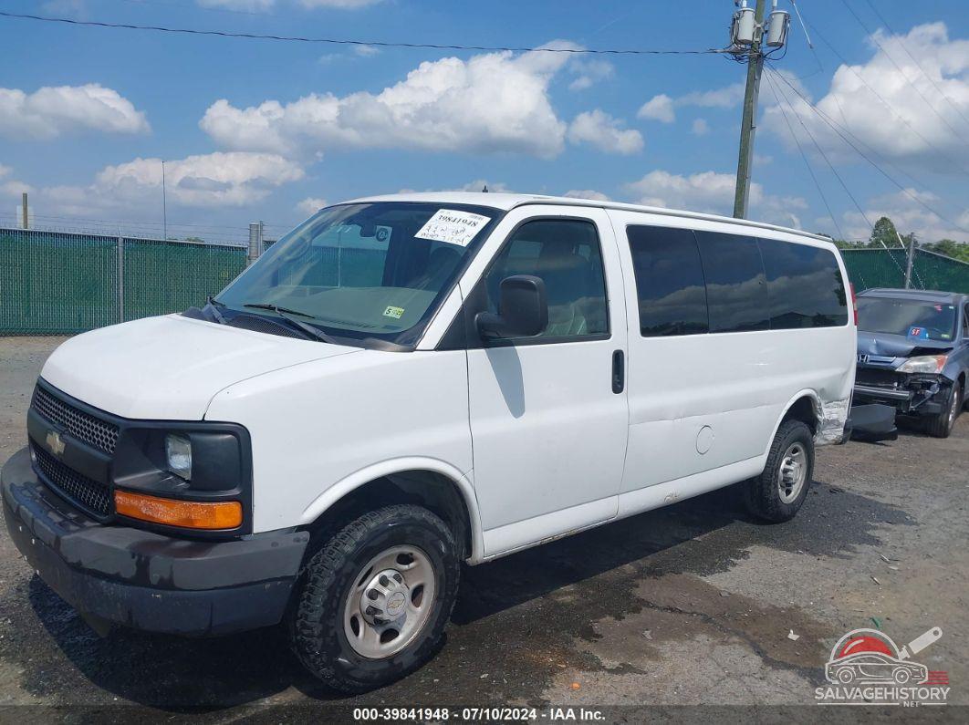 1GAGG25V371252493 2007 CHEVROLET EXPRESS photo no. 2