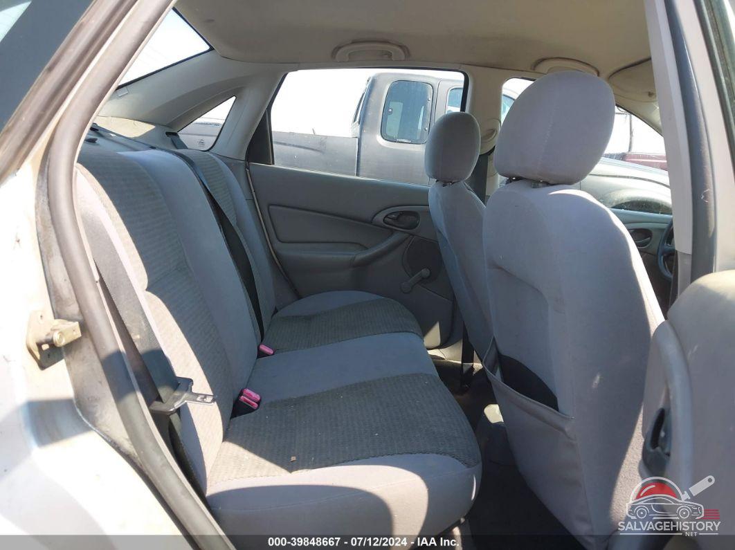 1FAFP33Z14W130055 2004 FORD FOCUS photo no. 8