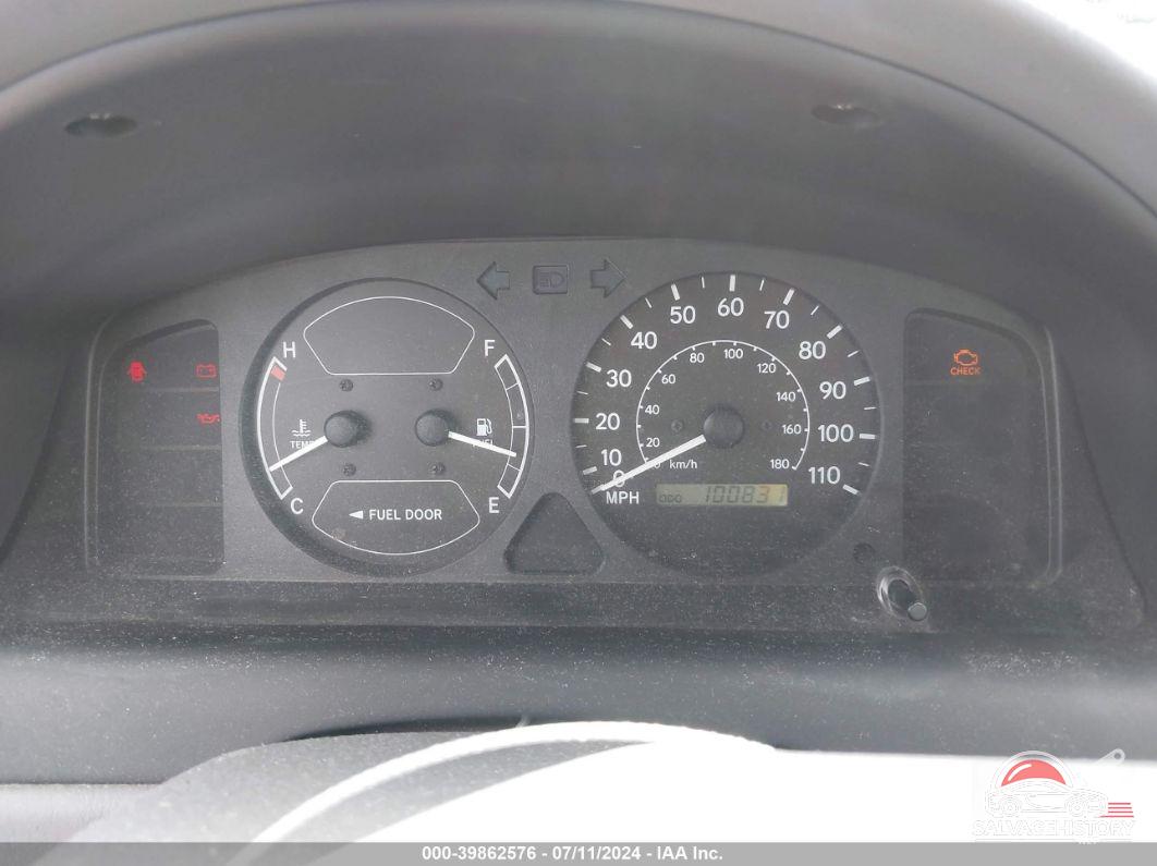 1NXBR12E0YZ364738 2000 TOYOTA COROLLA photo no. 7