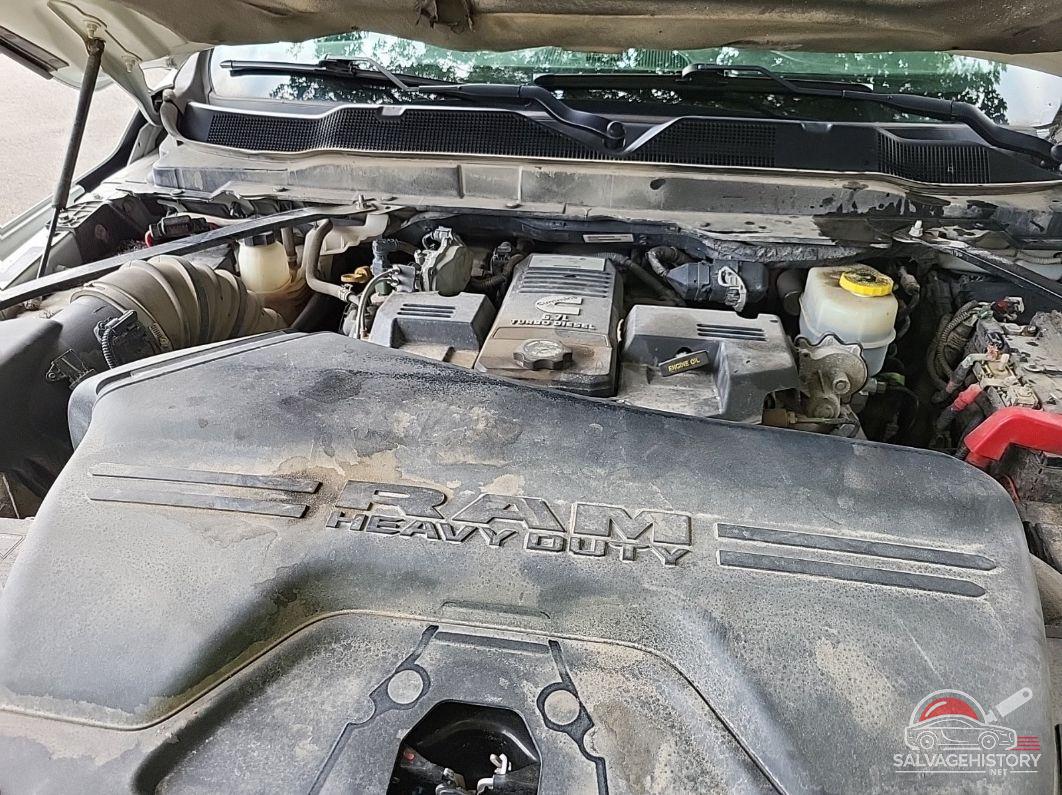 3C6UR5CL6KG598126 2019 RAM 2500 photo no. 2