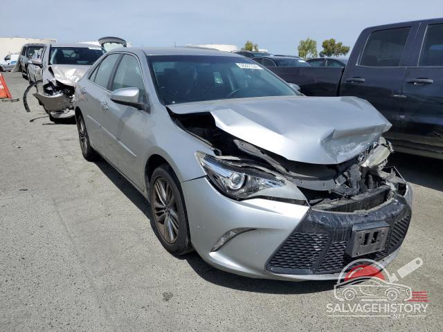 4T1BF1FKXFU039617 2015 TOYOTA CAMRY photo no. 4