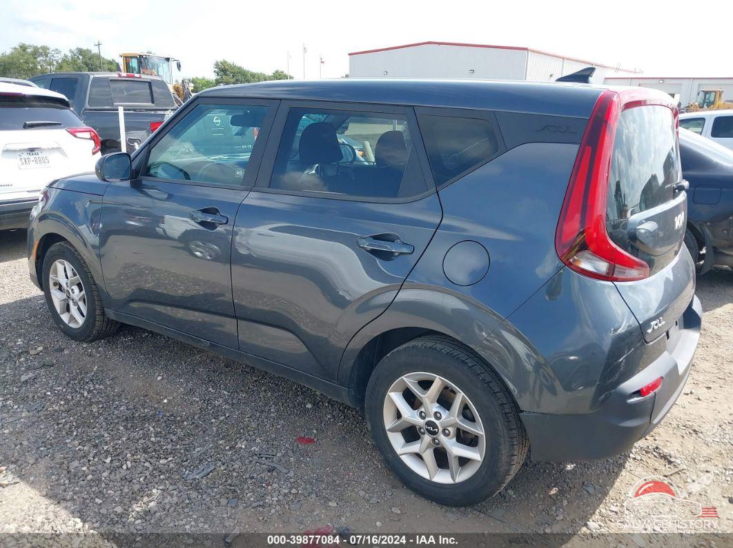 KNDJ23AU3N7809427 2022 KIA SOUL photo no. 3