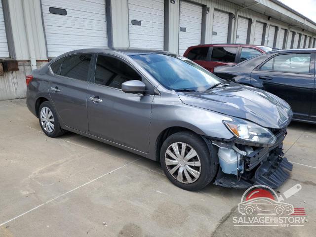 3N1AB7AP3JY283717 2018 NISSAN SENTRA photo no. 4