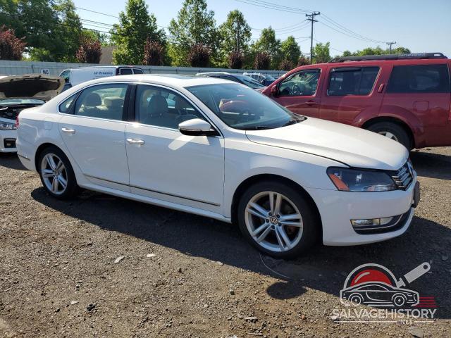 1VWCM7A3XCC103428 2012 VOLKSWAGEN PASSAT photo no. 4