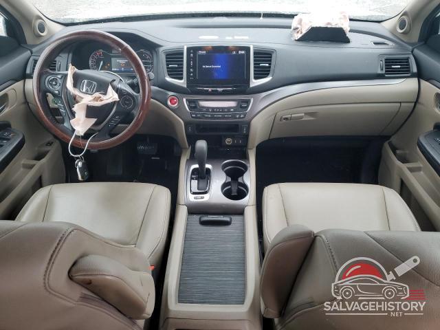 5FNYF6H56JB042258 2018 HONDA PILOT photo no. 8