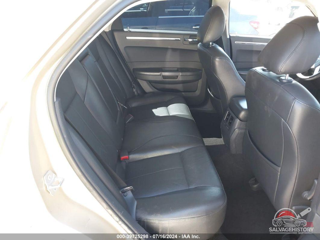 2C3CA5CV5AH147379 2010 CHRYSLER 300 photo no. 8